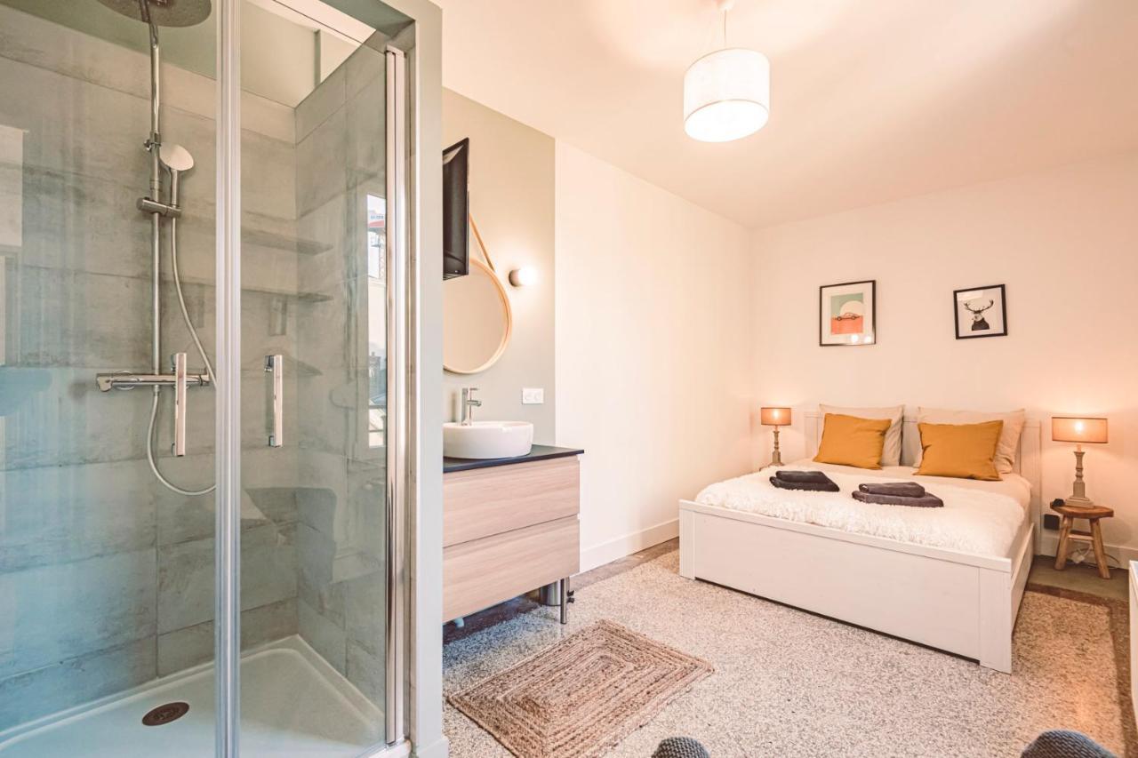 Charme De L'Ancien Pour Cet Appartement Entierement Renove Dans L'Hypercentre De Reims Bagian luar foto