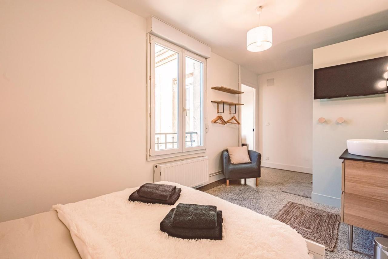 Charme De L'Ancien Pour Cet Appartement Entierement Renove Dans L'Hypercentre De Reims Bagian luar foto