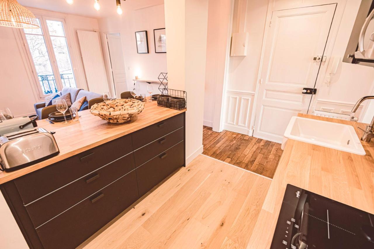 Charme De L'Ancien Pour Cet Appartement Entierement Renove Dans L'Hypercentre De Reims Bagian luar foto