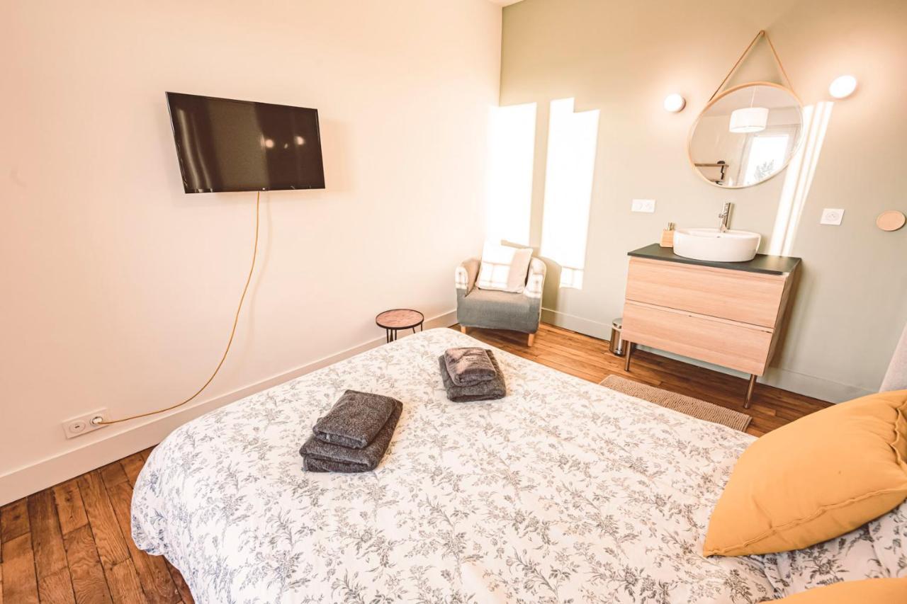 Charme De L'Ancien Pour Cet Appartement Entierement Renove Dans L'Hypercentre De Reims Bagian luar foto