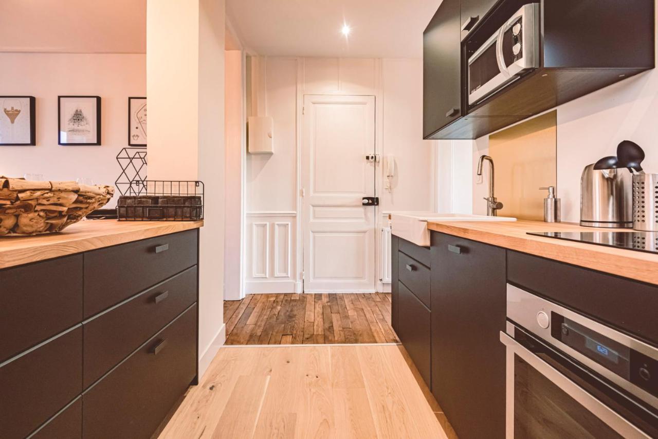Charme De L'Ancien Pour Cet Appartement Entierement Renove Dans L'Hypercentre De Reims Bagian luar foto
